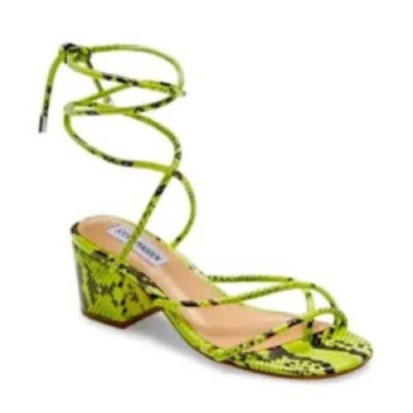 New STEVE MADDEN Impressed Strappy Snake Print Heeled Sandals Size 5.5M - Picture 2 of 7